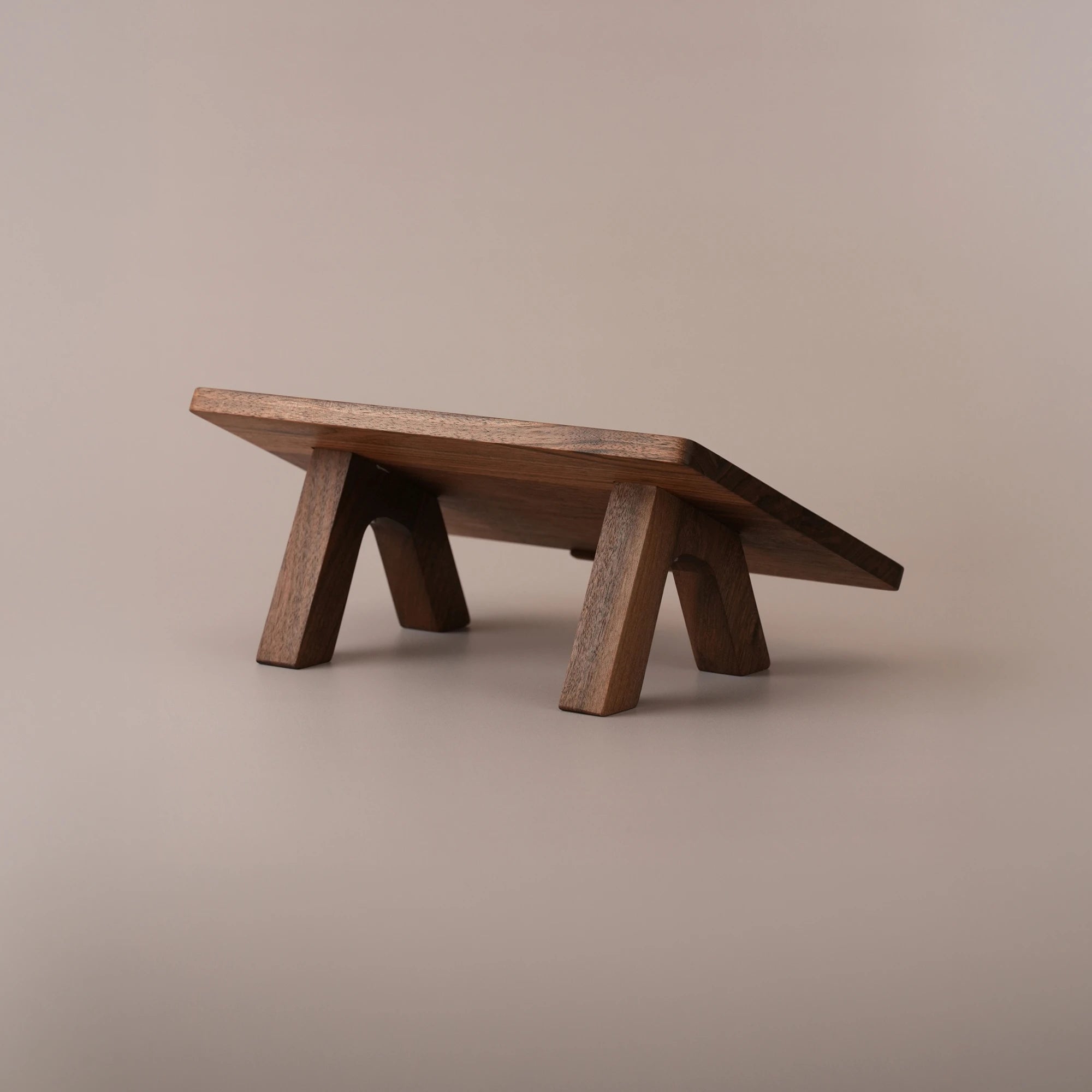 Ceviz Ahşap Laptop Standı • Hiza